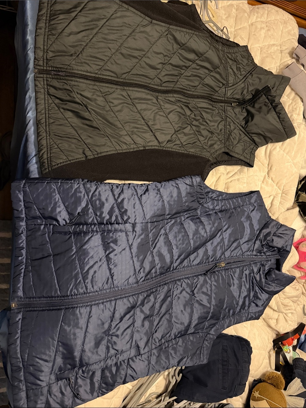 Columbia Womens Short Sleeve Packable Vest - Navy and Black